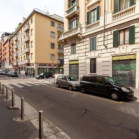 Ferrari - Ac -Wifi - Flexyrent Apartment Milán Exteriér fotografie