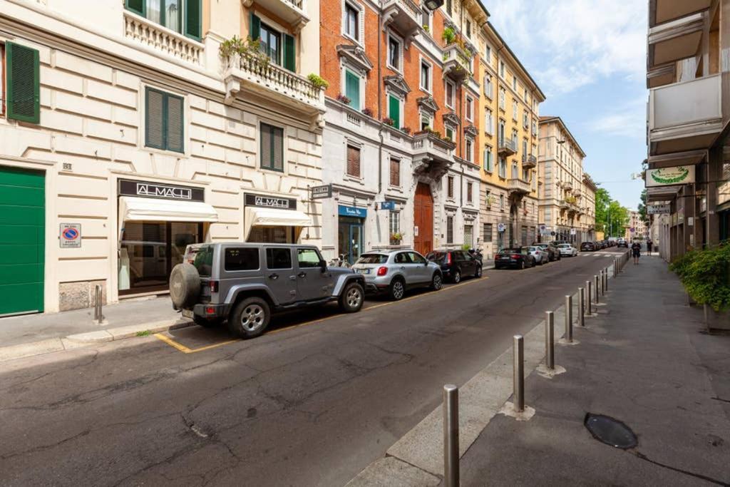 Ferrari - Ac -Wifi - Flexyrent Apartment Milán Exteriér fotografie